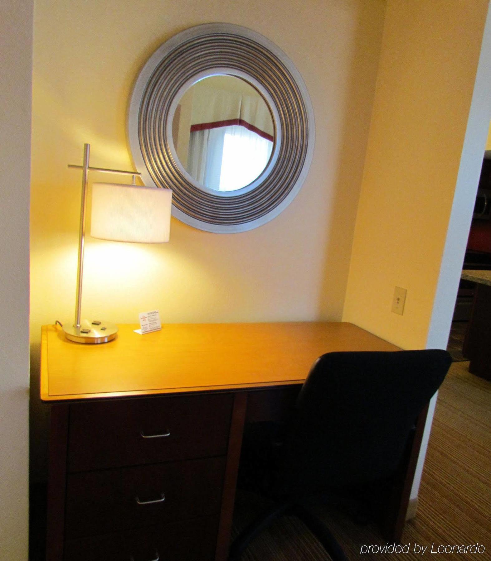 Hotel East 3*