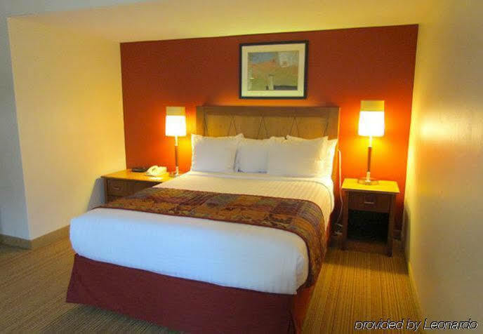 East Hotel 3*